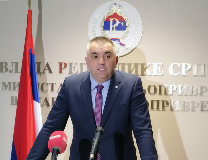 БАЊАЛУКА, 11. НОВЕМБРА /СРНА/ - Министар пољопривреде, шумарства и водопривреде Републике Српске Саво Минић рекао је да још није званично обавијештен о томе ко је именован у управу "Шума Републике Српске".