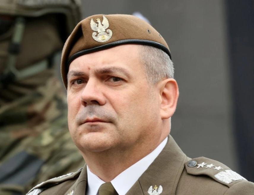 МОСКВА, 12. НОВЕМБРА /СРНА/ - Руска одбрамбена индустрија је довољно јака да покрије потребе руске војске у сукобу у Украјини и много, много више, рекао је начелник Генералштаба Оружаних снага Пољске Веслав Кукула.