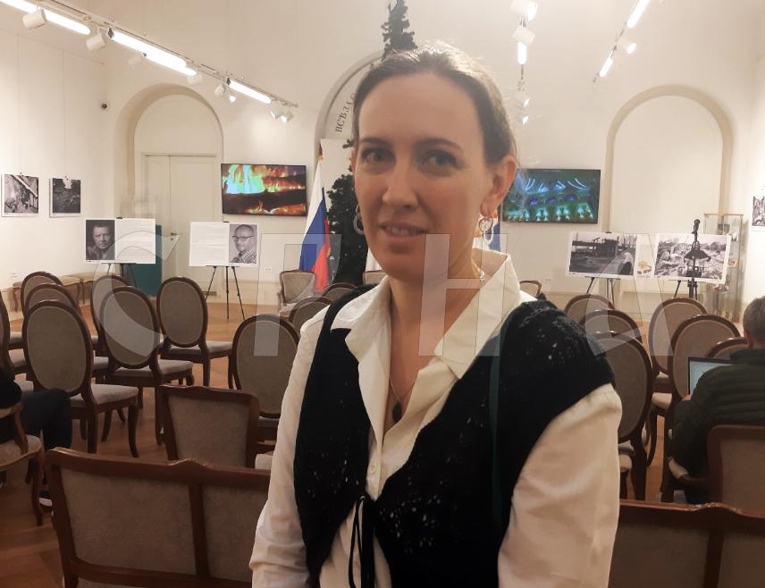 БЕОГРАД, 12. ДЕЦЕМБРА /СРНА/ - Глобална ситуација полако почиње да се мијења и очигледно иде у смјеру мултиполарног свијета, рекла је за Срну Викторија Рјапухина, директор Института за српски језик и комуникације руског Белгородског државног технолошког универзитета "Владимир Григорјевич Шухов".