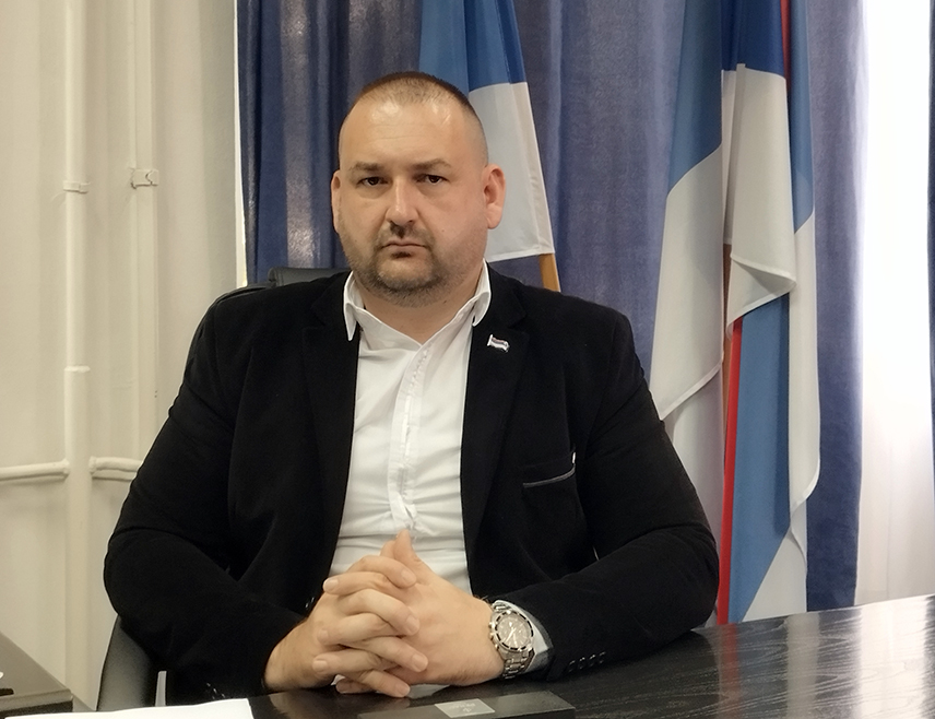 БАЊАЛУКА, 11. ДЕЦЕМБРА /СРНА/ - Вршилац дужности директора Републичког центра за истраживање рата, ратних злочина и тражење несталих лица Виктор Нуждић сматра да је Хашки трибунал допринио да се о Србима створи наратив као о јединим кривцима за све што се догодило на територији Југославије почетком деведесетих година.