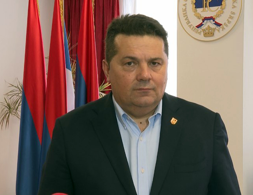 БАЊАЛУКА, 12. ДЕЦЕМБРА /СРНА/ - Предсједник Народне скупштине Ненад Стевандић сматра да се политичко Сарајево покајало због посјете премијера привремених приштинских институција Аљбина Куртија, јер је реакција Српске у међународним круговима много озбиљније прихваћена.