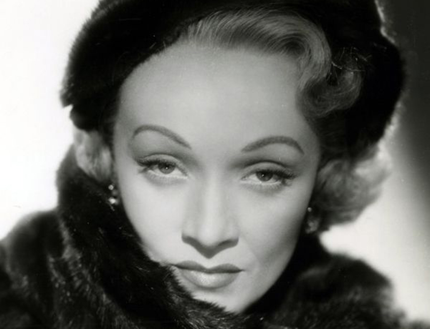 БИЈЕЉИНА, 26. ДЕЦЕМБРА /СРНА/ - Марлен Дитрих /1901-1992/, њемачка и америчка глумица, "икона" Холивуда, рођена је 27. децембра 1901. године.
