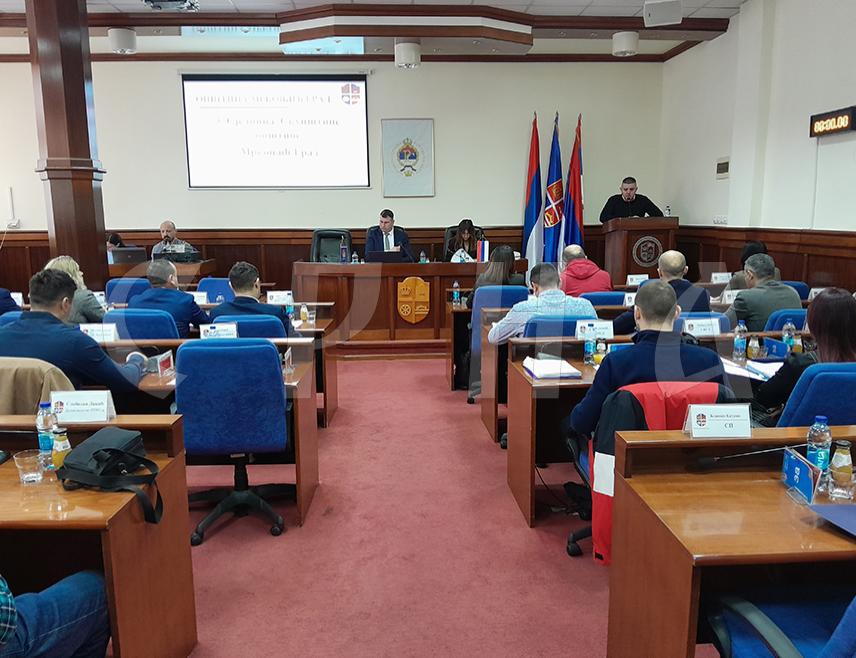 МРКОЊИЋ ГРАД, 26. ДЕЦЕМБРА /СРНА/ - Одборници Скупштине општине Мркоњић Град данас су на сједници усвојили ребаланс овогодишњег општинског буџета у износу од 22.774.000 КМ и буџет за наредну годину од 21.675.000 КМ.