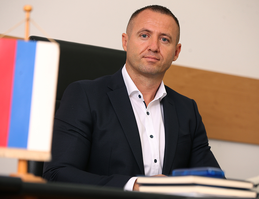 Забиљежени су значајни резултати у сузбијању илегалног тржишта игара на срећу и онемогућавања учешћа малољетних лица. Спречавање учешћа малољетних лица у играма на срећу биће приоритет рада Републичке управе за игре на срећу у овој години