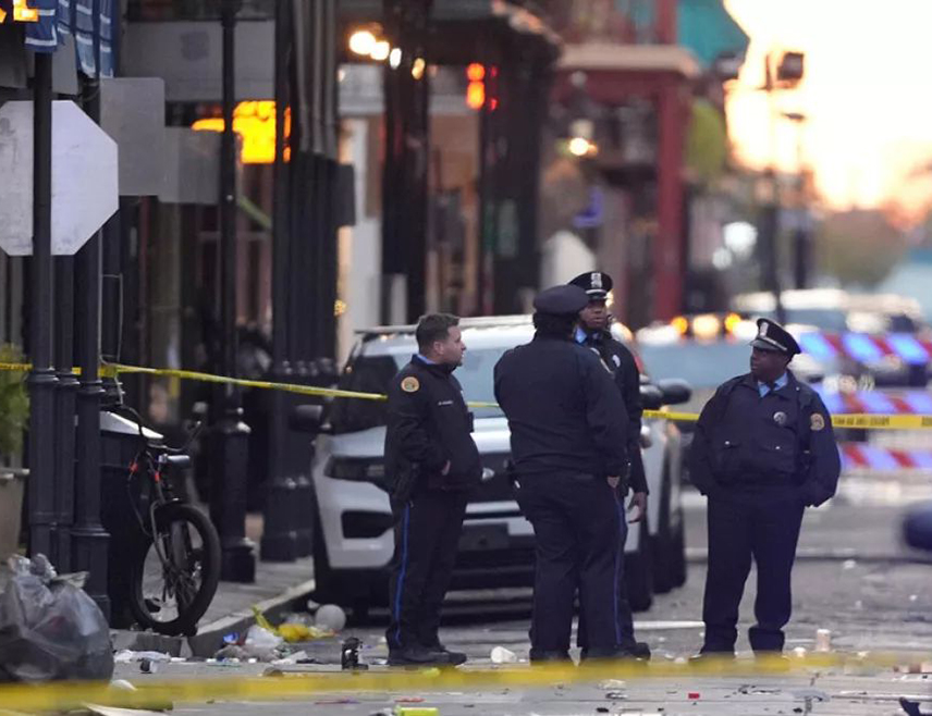 ЊУ ОРЛЕАНС, 2. ЈАНУАРА /СРНА/ - Број жртава напада у Њу Орелансу порастао је на 15, уз десетине повријеђених, од којих су поједини у критичном стању.