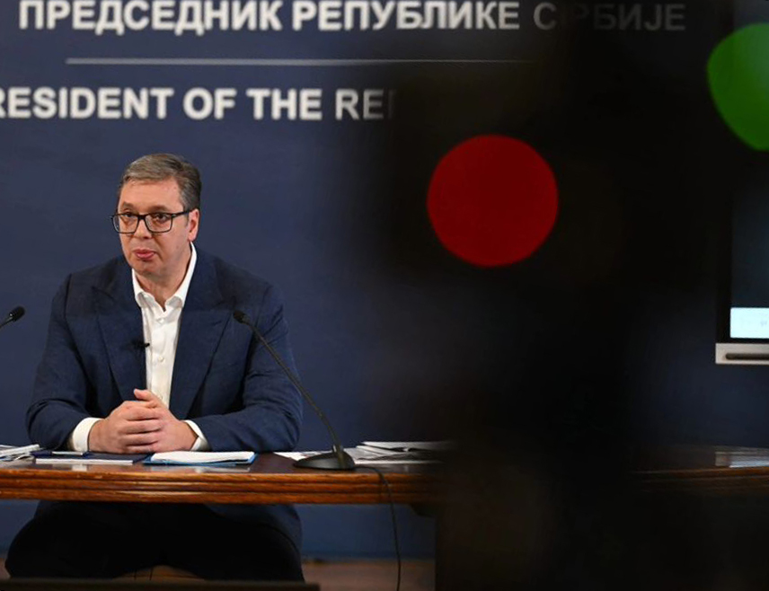 БЕОГРАД, 2. ЈАНУАРА /СРНА/ - Предсједник Србије Александар Вучић рекао је да је Србија понудила Црној Гори сваку врсту помоћи након трагедије која се догодила на Цетињу, те оцијенио да се трагедије, попут ове, у Србији злоупотребљавају ради доласка на власт.