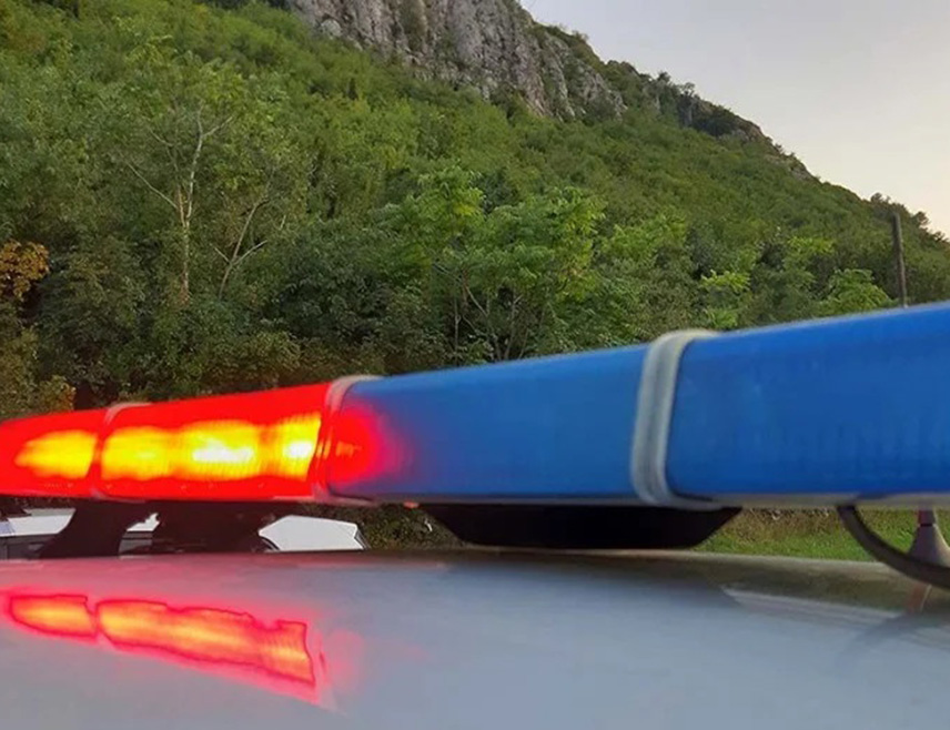 МОСTАР, 2. ЈАНУАРА /СРНА/ - Код Међугорја је дошло до стравичне несреће у којој су погинула два малољетна брата, изјавио је Срни портпарол МУП-а Херцеговачко-неретванског кантона /ХНК/Људевит Марић.