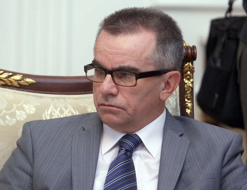 БАЊАЛУКА, 6. ЈАНУАРА /СРНА/ - Правник Славко Митровић рекао је да БиХ није суверена, а да то што чини сарајевски удружени злочиначки подухват против Дејтонског мировног споразума наставља да систематски руши БиХ и њену стабилност уводећи је у спиралу нестанка.