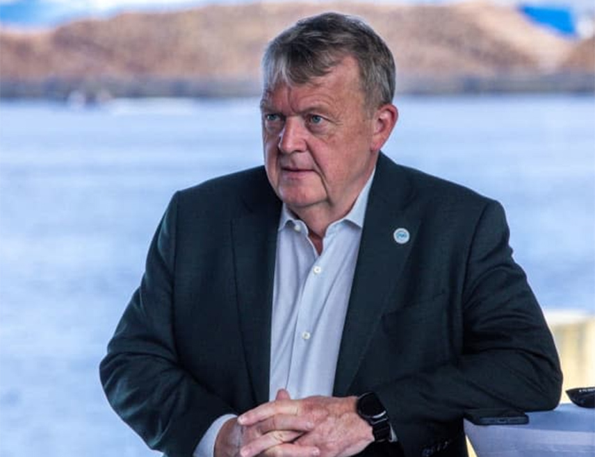 КОПЕНХАГЕН, 8. ЈАНУАРА /СРНА-Ројтерс/ - Гренланд би могао да постане независан ако његови становници то желе, али неће постати америчка држава, рекао је дански министар спољних послова Ларс Локе Расмусен.