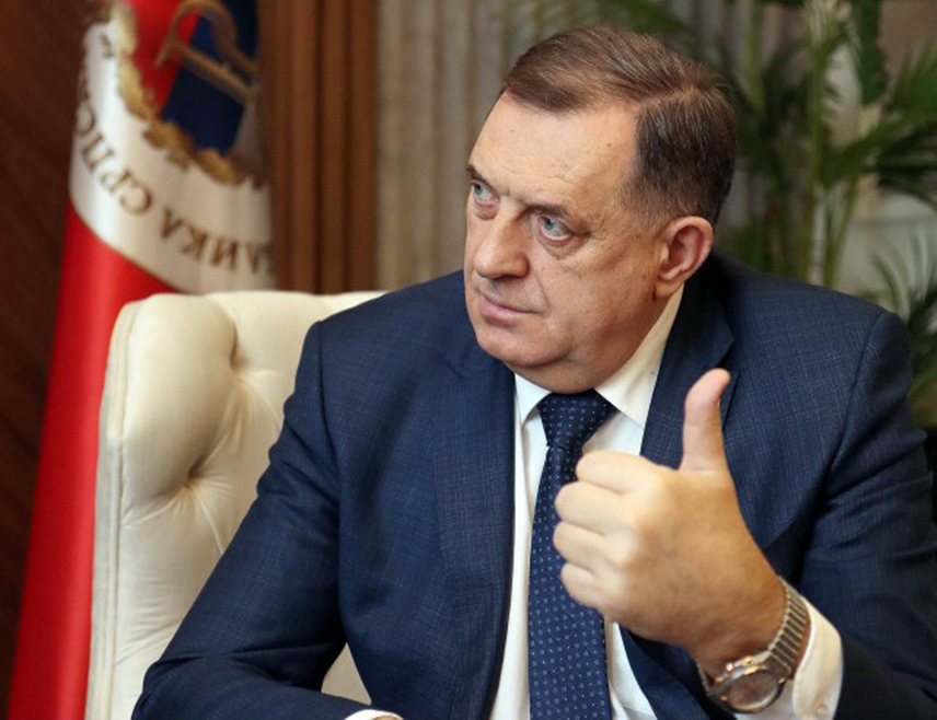 БАЊАЛУКА, 9. ЈАНУАРА /СРНА/ - Предсједник Републике Српске Милорад Додик оцијенио је да би одлазећи амерички предсједник Џозеф Бајден требало да себи и својој екипи уведе санкције јер је срушио Дејтонски споразум.