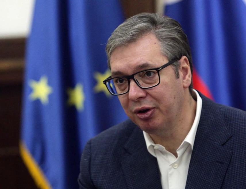 БЕОГРАД, 10. ЈАНУАРА /СРНА/ - У зради Предсједништва у Београду у току је састанак предсједника Србије Александра Вучића са ресорним министрима и представницима енергетског сектора, а у наредним часовима очекује се објављивање одлуке о америчким санкцијама Нафтној индустрији Србије /НИС/ због руског власништва.