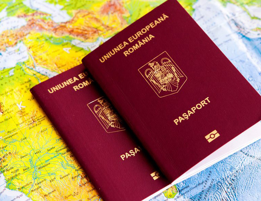 ВАШИНГТОН, 10. ЈАНУАРА /СРНА-Ројтерс/ - САД су саопштиле да примају Румунију у свој програм безвизних путовања, према којем ће румунски држављани од 31. марта моћи да бораве у Америци до 90 дана.