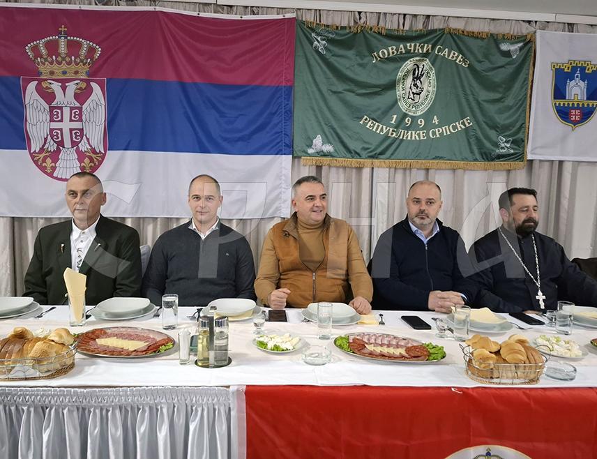 ВИШЕГРАД, 11. ЈАНУАРА /СРНА/ - У Вишеграду је вечерас одржано ловачко вече које је окупило 350 ловаца из Србије, Црне Горе и Републике Српске.