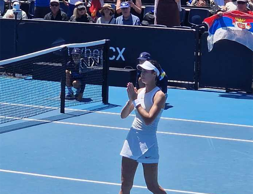 МЕЛБУРН, 13. ЈАНУАРА /СРНА/ - Најбоља српска тенисерка Олга Даниловић пласирала се у друго коло Аустралијан опена побједом над Холанђанком Аранчом Рус 2:0, по сетовима 6:4 и 6:4.