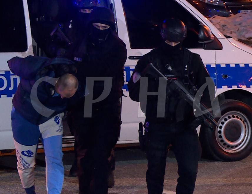 БАЊАЛУКА, 14. ЈАНУАРА /СРНА/ - Окружно јавно тужилаштво Бањалука предложило је одређивање притвора Јеленку Копрановићу и Јовици Грујићу због убиства Дејана Костића У Бањалуци.