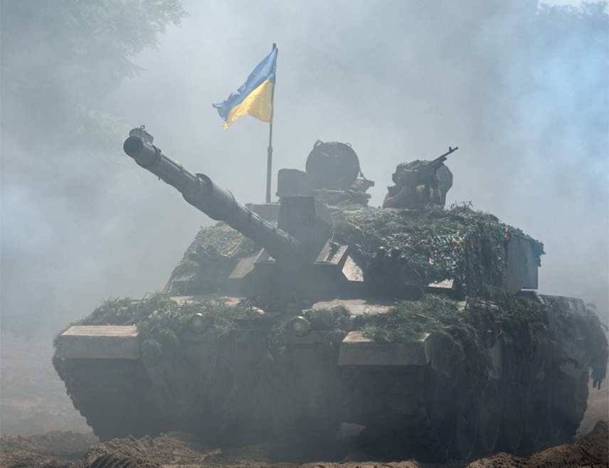 БЕРЛИН, 14. ЈАНУАРА /СРНА - РИА Новости/ - Њемачка је најавила нови пакет војне помоћи Украјини, који укључује 20 оклопних возила МРАП и више од 700 дронова различитих типова, наводи се на списку објављеном на веб-сајту Владе Њемачке.