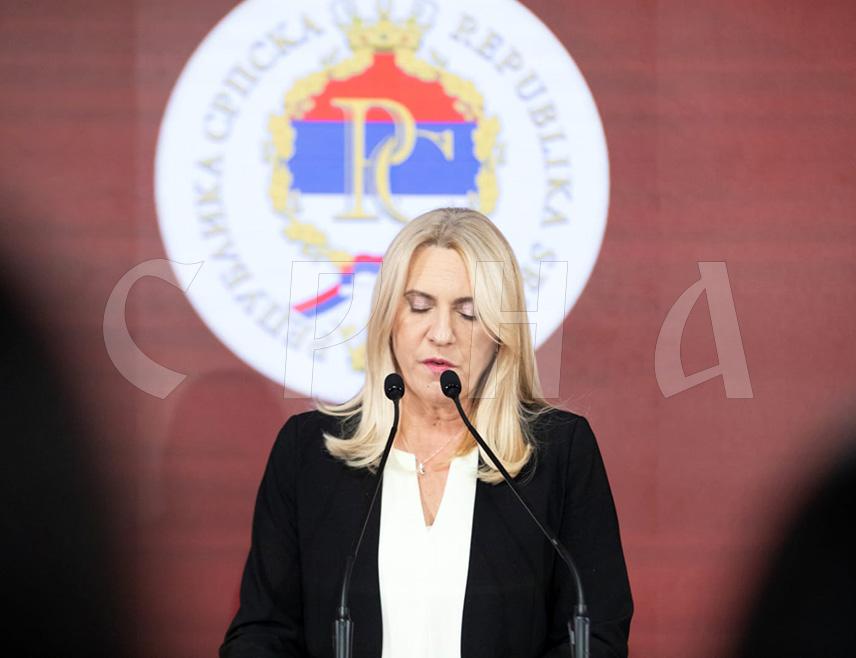 ИСТОЧНО САРАЈЕВО, 15. ЈАНУАРА /СРНА/ - Српски члан и предсједавајућа Предсједништва БиХ Жељка Цвијановић истакла је да су сви људи позвани да живе у миру једни са другима, а важан предуслов мира јесу међусобно уважавање и разумијевање.