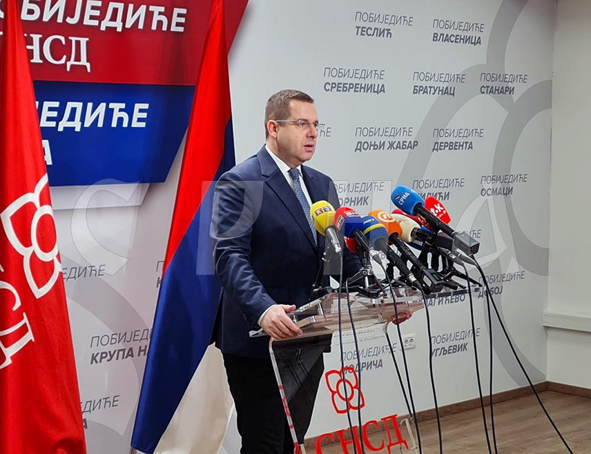 БАЊАЛУКА, 18. ЈАНУАРА /СРНА/ - СНСД је увијек био највећи акционар сваке одлуке на европском путу БиХ, рекао је данас портпарол СНСД-а Радован Ковачевић.