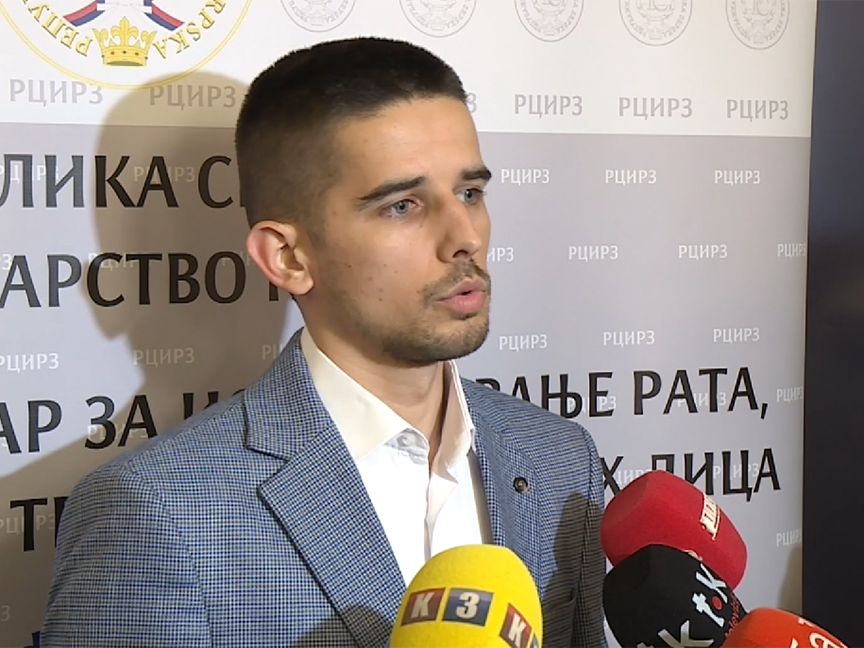 БАЊАЛУКА, 20. ЈАНУАРА /СРНА/ - Свака држава види своју шансу с доласком нове администрације у Вашингтону, а, када је ријеч о Балкану, било би пожељно уколико би Република Српска могла да добије више разумијевања, рекао је Срни асистент на Факултету политичких наука Универзитета у Бањалуци Синиша Симикић.