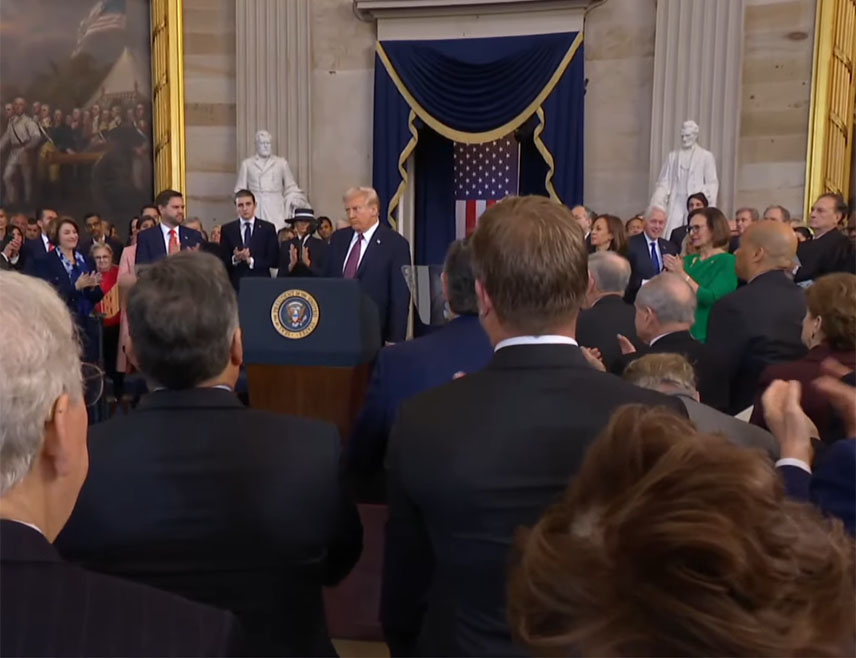 ВАШИНГТОН, 20. ЈАНУАРА /СРНА/ - Предсједник САД Доналд Трамп изјавио је да ће нове америчке власти признавати само два пола - мушки и женски.