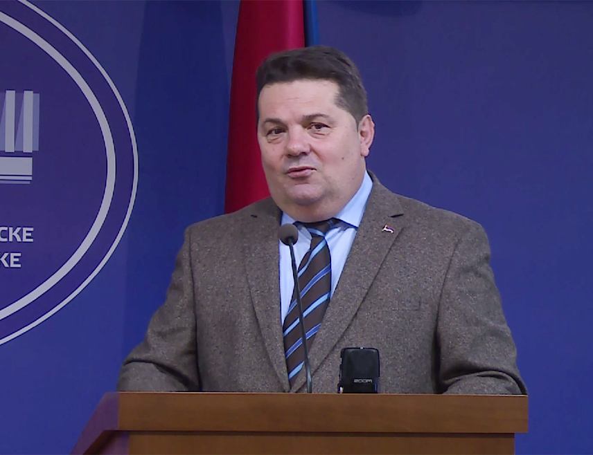 БАЊАЛУКА, 20. ЈАНУАРА /СРНА/ - Предсједник Народне скупштине Републике Српске Ненад Стевандић рекао је да је нови амерички предсједник Доналд Трамп дочекан са много наде у будући мир и стабилност у свијету, те да ће за разлику од свог претходника бити питан за све у политици САД.