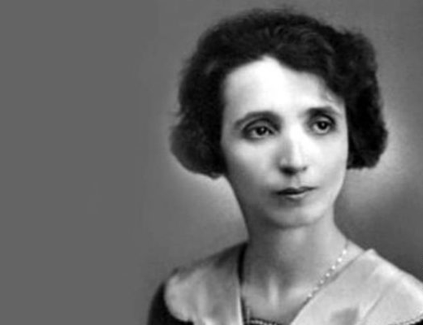 БИЈЕЉИНА, 21.ЈАНУАРА /СРНА/ - Ксенија Анастасијевић /1894-1981/ је 22. јануара 1922. године постала прва жена у Србији која је стекла титулу доктора наука, одбранивши високом оцјеном дисертацију под насловом "Бруново учење о најмањем".