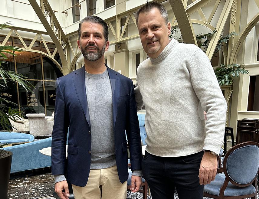 ЖЕНЕВА, 22. ЈАНУАРА /СРНА/ - Амбасадор БиХ при УН у Женеви Бојан Вујић сусрео се са сином америчког предсједника Доналдом Трампом Млађим и том приликом пренио му честитке предсједника Републике Српске Милорада Додика упућене његовом оцу поводом преузимања ове дужности.