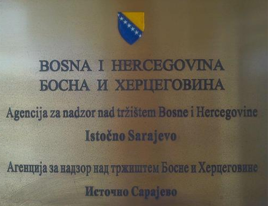 ИСТОЧНО САРАЈЕВО, 22. ЈАНУАРА /СРНА/ - Са тржишта БиХ повучен је један модел дјечијих колица у количини од седам комада, јер нису безбједна за дјецу, док су пословни субјекти извршили отклањање утврђених неусклађености на шест модела у количини од 245 комада, објавила је Агенција за надзор над тржиштем БиХ.