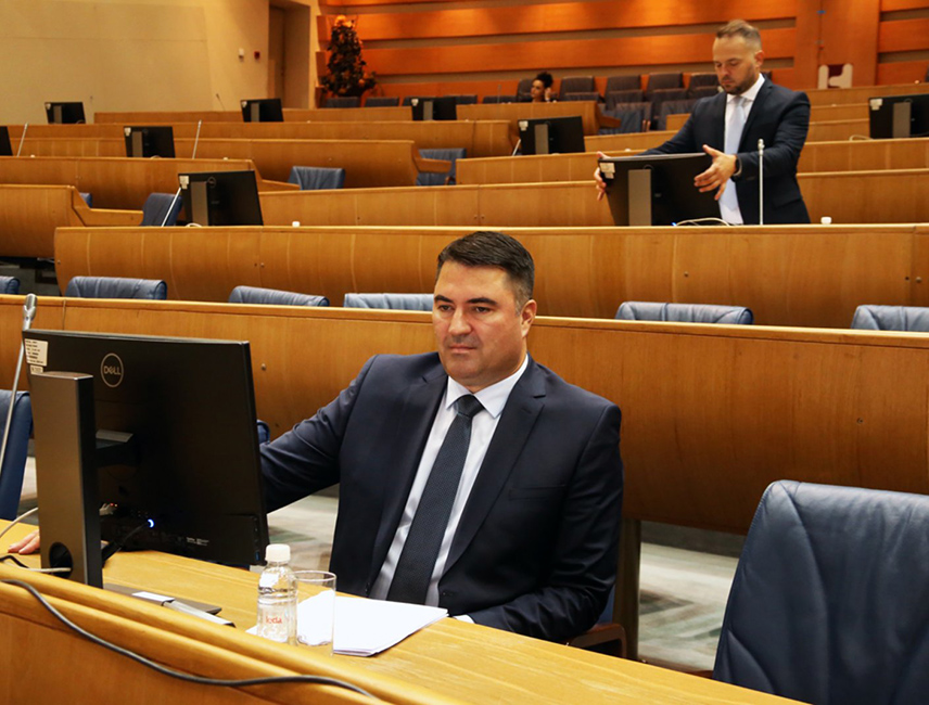 САРАЈЕВО, 23. ЈАНУАРА /СРНА/ - Посланик СНСД-а у Представничком дому Парламентарне скупштине БиХ Мирослав Вујичић рекао је да је СНСД допринио досадашњем напретку БиХ на европском путу.