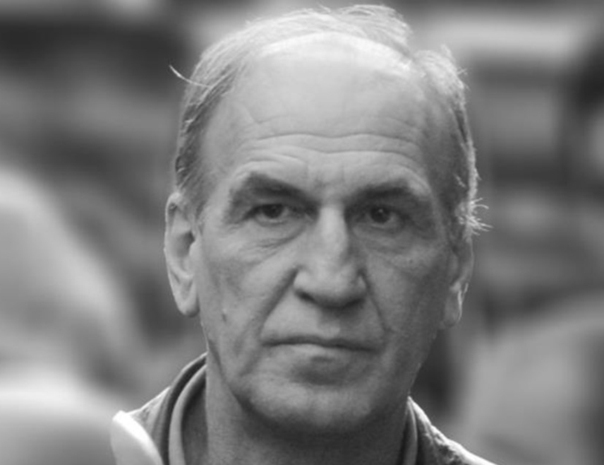 БЕОГРАД, 25. ЈАНУАРА /СРНА/ - Прослављени југословенски кошаркаш Дражен Далипагић преминуо је у 74. години, саопштено је из Кошаркашког клуба "Партизан" у коме је легендарни Праја провео већи дио каријере.