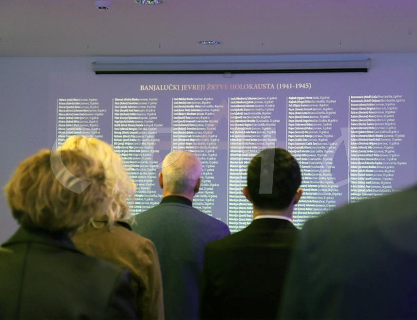 БАЊАЛУКА, 26. ЈАНУАРА /СРНА/ - У Бањалуци је почела меморијална академија којом ће бити обиљежен Међународни дан сјећања на жртве Холокауста.