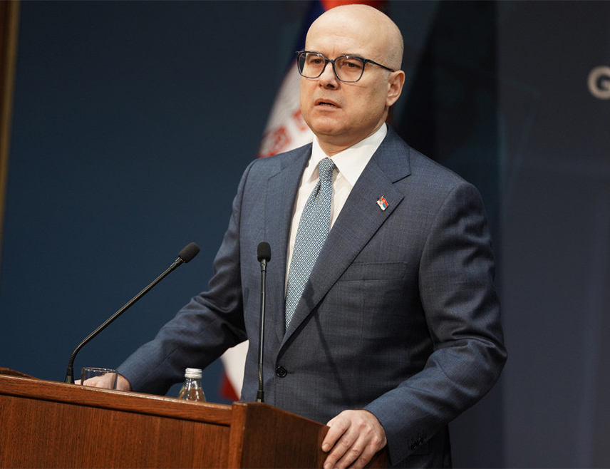 БЕОГРАД, 28. ЈАНУАРА /СРНА/ - Влада Србије од данас је у техничком мандату, рекао је након подношења оставке премијер Милош Вучевић и додао да ће наставити да обавља ову дужност до избора нове владе.