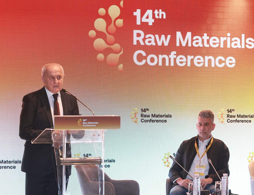 БАЊАЛУКА, 28. ЈАНУАРА /СРНА/ - Министар енергетике и рударства Републике Српске Петар Ђокић рекао је данас у Београду на 14. Конференцију о минералним ресурсима да рударски сектор чини око четири одсто БДП-а Републике Српске и запошљава око 6.000 радника, што само по себи говори о његовом значају за цјелокупну привреду.