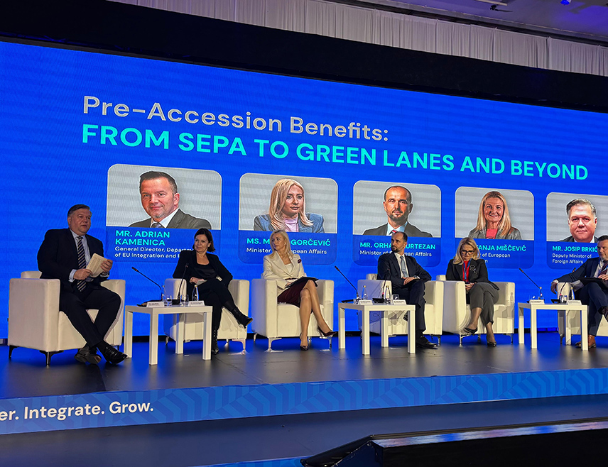 САРАЈЕВО, 28. ЈАНУАРА /СРНА/ - Замјеник министра иностраних послова у Савјету министара Јосип Бркић рекао је на конференцији о регионалној привредној интеграцији у Бечићима да је битно да земље чланице ЕУ препознају напор БиХ у испуњавању постављених задатака, те да се очекује почетак преговора у марту.