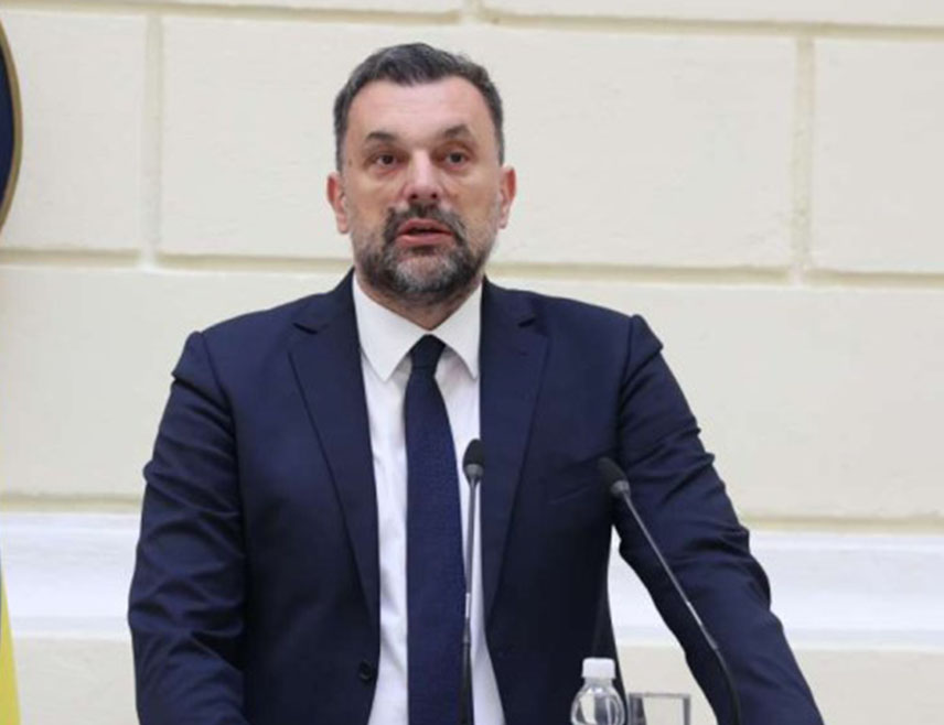 САРАЈЕВО, 28. ЈАНУАРА /СРНА/ - Предсједник странке Народ и правда Елмедин Конаковић очекује да ће до краја седмице бити искристалисана нова већина у Представничком дому Парламентарне скупштине БиХ.