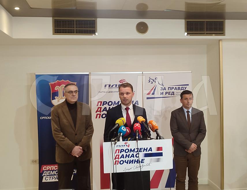 БАЊАЛУКА, 28. ЈАНУАРА /СРНА/ - Представници опозиције - ПДП-а, СДС-а и листе За правду и ред на данашњем састанку у Бањалуци усагласили су четири смјернице за даље дјеловање, рекао је предсједник ПДП-а Драшко Станивуковић.