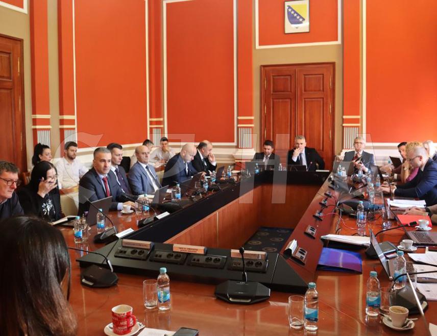 БРЧКО, 29. ЈАНУАРА /СРНА/ - Влада Брчко дистрикта усвојила је данас Годишњи план газдовања шумама у приватном власништву на подручју дистрикта за ову годину, који обухвата конкретне мјере за одрживо кориштење шумских ресурса, саопштено је из Владе.