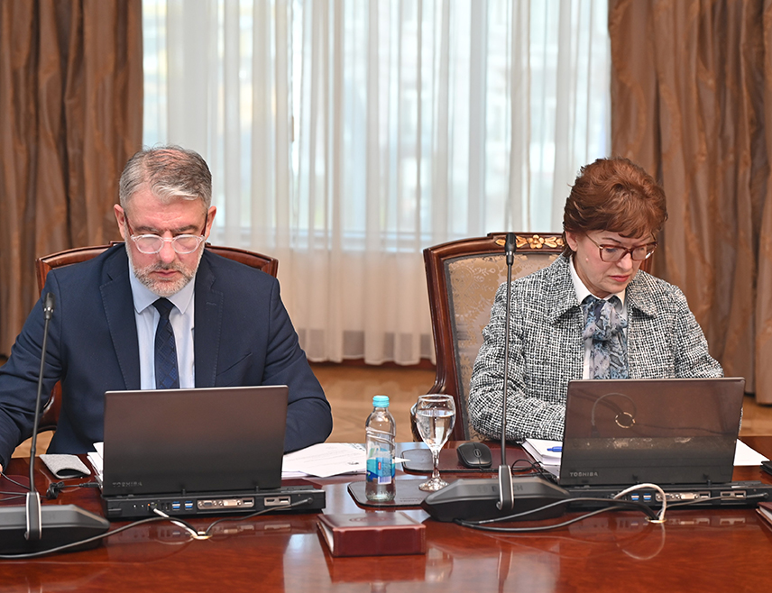 БАЊАЛУКА, 30. ЈАНУАРА /СРНА/ - Влада Републике Српске утврдила је Консолидовани извјештај о извршењу буџета за период од 1. јануара до 30. септембра прошле године, према којем су индиректни порези износили 1.537.200 КМ.