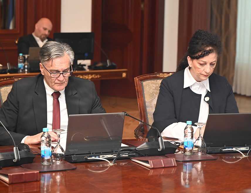 БАЊАЛУКА, 30. ЈАНУАРА /СРНА/ - Назив Џендер центар Републике Српске мијења се у Центар за једнакост и равноправност полова, одлучила је Влада Српске.