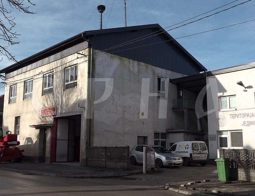 ШАМАЦ, 30. ЈАНУАРА /СРНА/ - У Шамцу је завршена прва фаза санације и реконструкције Ватрогасног дома који је оштећен у олујном невремену, а за радове је општина из буџета обезбиједила око 95.000 КМ.