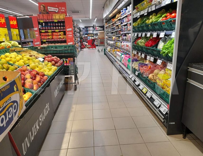 ПОДГОРИЦА, 31. ЈАНУАРА /СРНА/ - У Црној Гори у току је једнодневни бојкот трговинских ланаца који је, судећи према првим извјештајима са терена, успјешно почео.