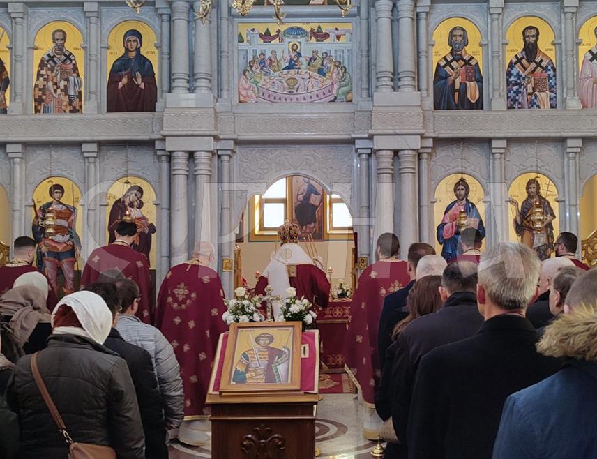 БАЊАЛУКА, 2. ФЕБРУАРА /СРНА/ - У Цркви Светог великомученика Георгија у бањалучком насељу Дракулић у току је литургија у оквиру обиљежавања 83 године од усташког покоља више од 2.300 Срба у овом и околним селима Мотике, Шарговац, те у руднику Раковац.