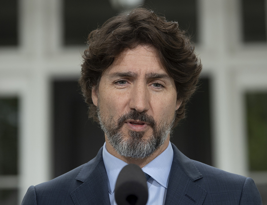 ОТАВА, 2. ФЕБРУАРА /СРНА/ - Канадски премијер Џастин Трудо рекао је да ће Отава увости увозне царине од 25 одсто на америчку робу као одговор на акције Вашингтона.