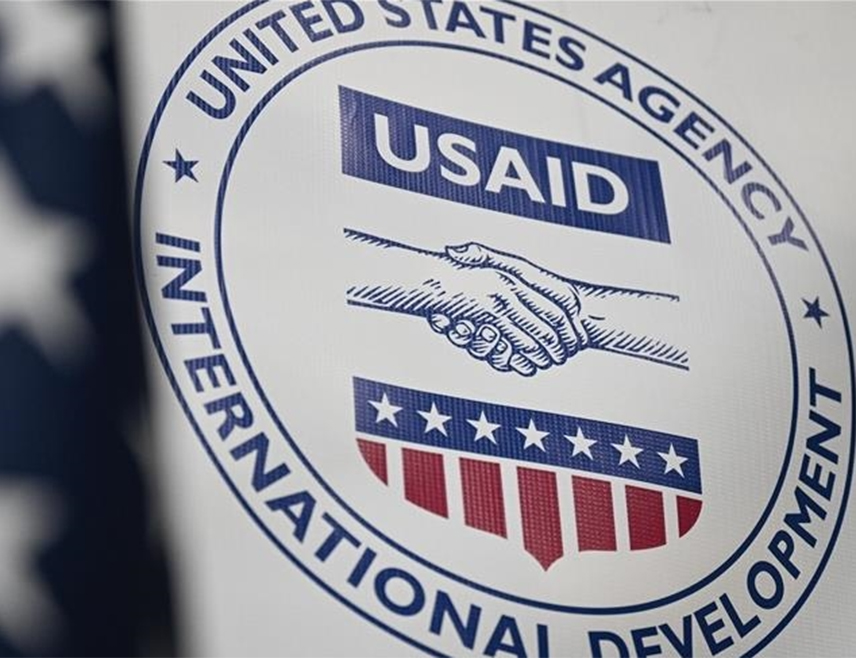 ВАШИНГТОН, 3. ФЕБРУАРА /СРНА/ - Главна канцеларија Америчке агенције за међународни развој /УСАИД/ данас ће бити затворена, већина запослених ће радити од куће, док је више од 50 високорангираних званичника Агенције послато на административно одуство, наведено је у писму послатом запосленима.