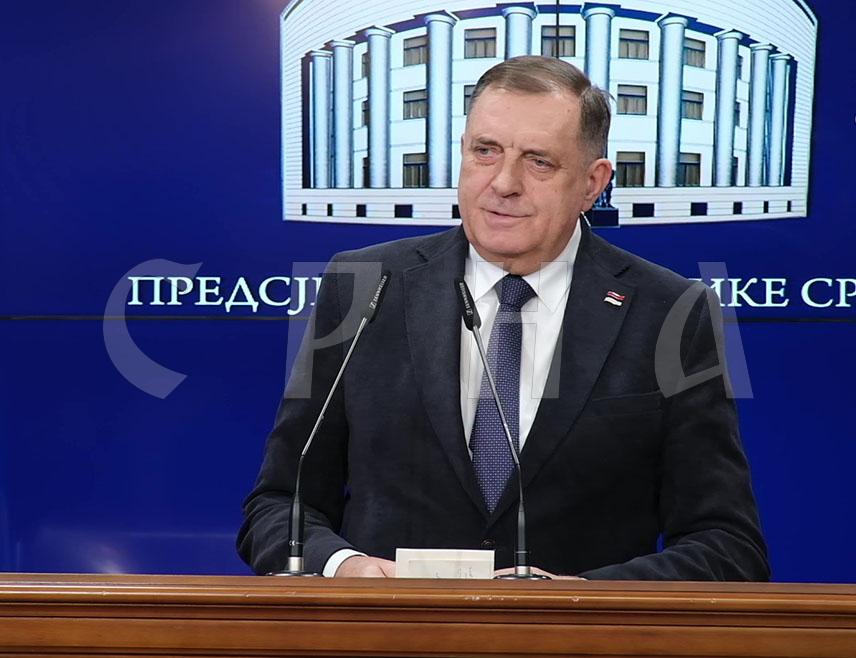 БАЊАЛУКА, 3. ФЕБРУАРА /СРНА/ - Лидер СНСД-а Милорад Додик рекао је да Ненад Вуковић /ПДП/ није "никакав делегат" у Дому народа Парламентарне скупштине БиХ и да његови приједлози нису релевантни за СНСД, већ показују да су и он и неки из СДС-а из Источног Сарајева интегрисани у муслиманске захтјеве.