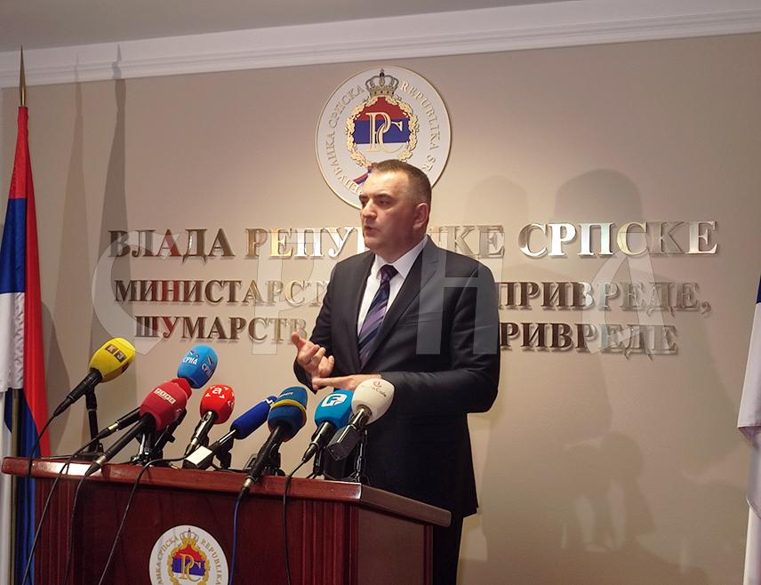 БАЊАЛУКА, 4. ФЕБРУАРА /СРНА/ - Министар пољопривреде, шумарства и водопривреде Републике Српске Саво Минић најавио је да ће Влада Српске у четвртак, 6. фебруара,  усвојити повећање цијена дрвно-шумских сортимената око десет одсто.