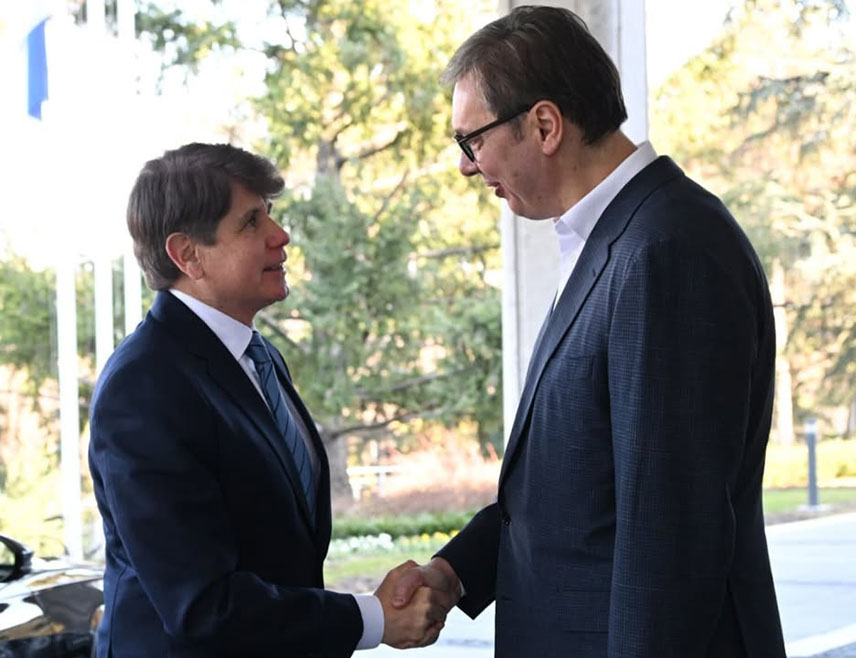 БЕОГРАД, 4. ФЕБРУАРА /СРНА/ - Предсједник Србије Александар Вучић разговарао је у Београду са некадашњим гувернером америчке државе Илиноис Родом Благојевићем о плановима за даљи развој Србије и потенцијалима јачања сарадње са САД.