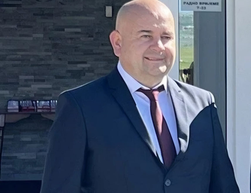 ГАЦКО, 4. ФЕБРУАРА /СРНА/ - Клуб одборника Социјалистичке партије Српске /СПС/ у Скупштини општине Гацко подржаће конституисање локалног парламента и приједлог Клуба одборника СНСД-а за предсједника, јер жели наставак реализације пројеката кључних за развој, изјавио је предсједник гатачког Општинског одбора СПС-а Синиша Мандић.