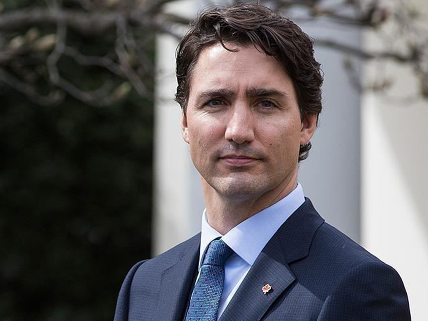 ПАРИЗ, 11. ФЕБРУРА /СРНА-Ројтерс/ - Канадски премијер Џастин Трудо рекао је да ће Канада настојати да истакне негативан утицај америчких царина на челик и алуминијум и да ће, ако буде потребно, одговор Отаве бити чврст и јасан.