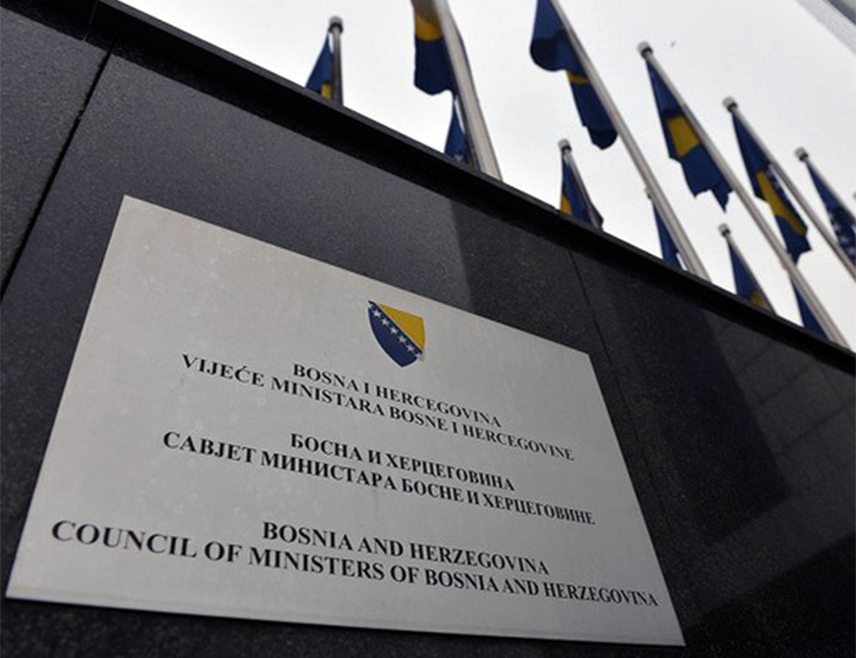 САРАЈЕВО, 12. ФЕБРУАРА /СРНА/ - Савјет министара одржаће данас сједницу на чијем је дневном реду захтјев за иницирање гласања о реконструкцији Савјета министара на приједлог Представничког дома Парламентарне скупштине БиХ.